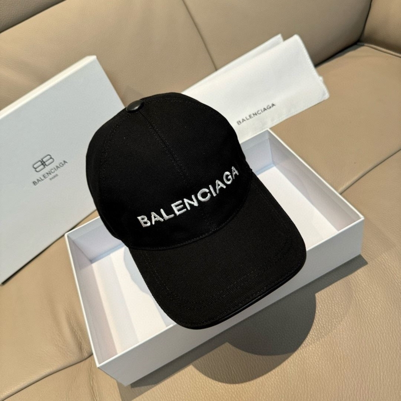 BALENCIAGA